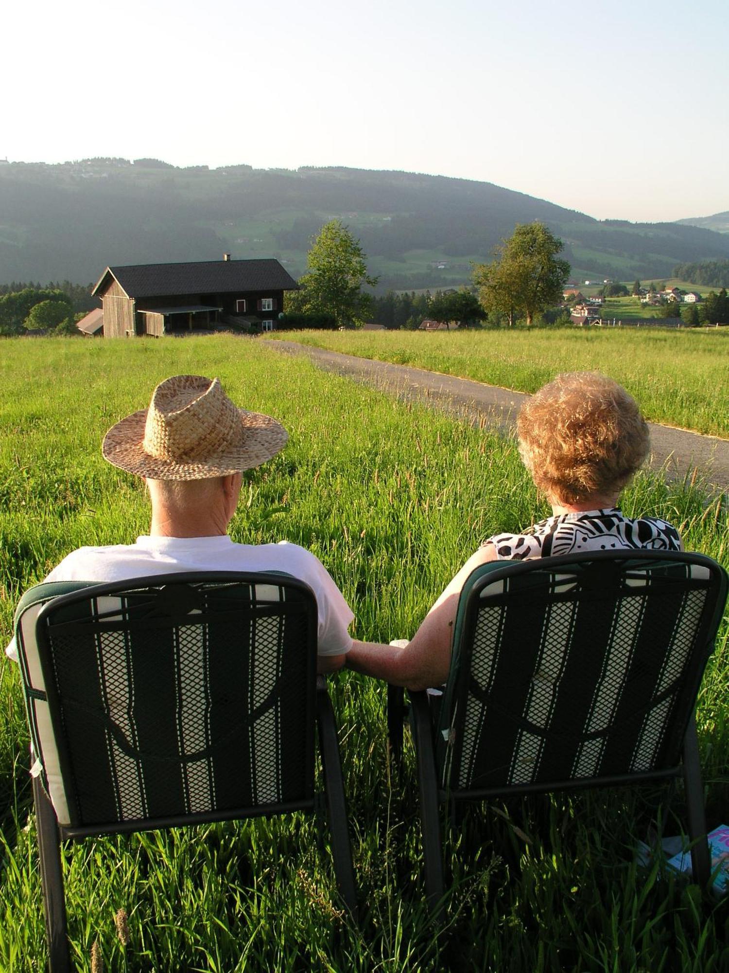 Ferienwohnungen Pension Sonnblick ครุมบัค ภายนอก รูปภาพ
