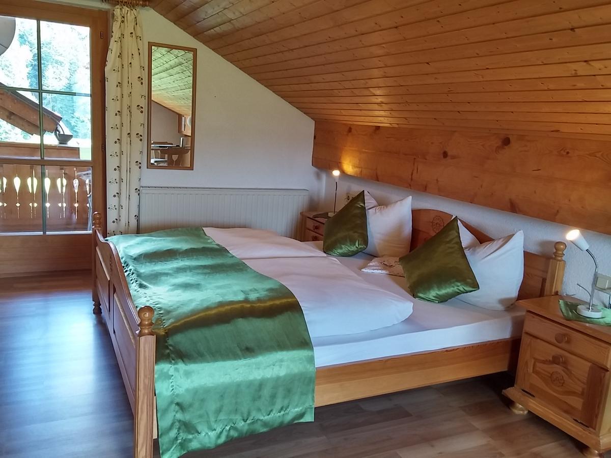 Ferienwohnungen Pension Sonnblick ครุมบัค ภายนอก รูปภาพ